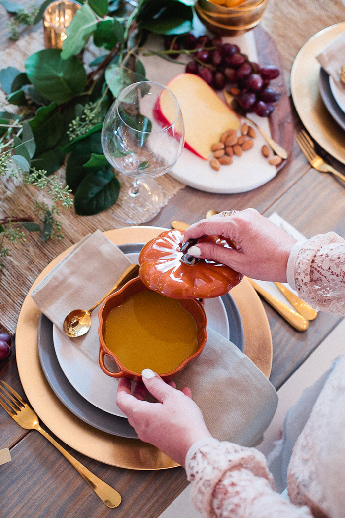 Holiday-Tablescape-with-Fresh-Mommy-Blog-25.jpg Holiday-Tablescape-with-Fresh-Mommy-Blog-25.jpg
